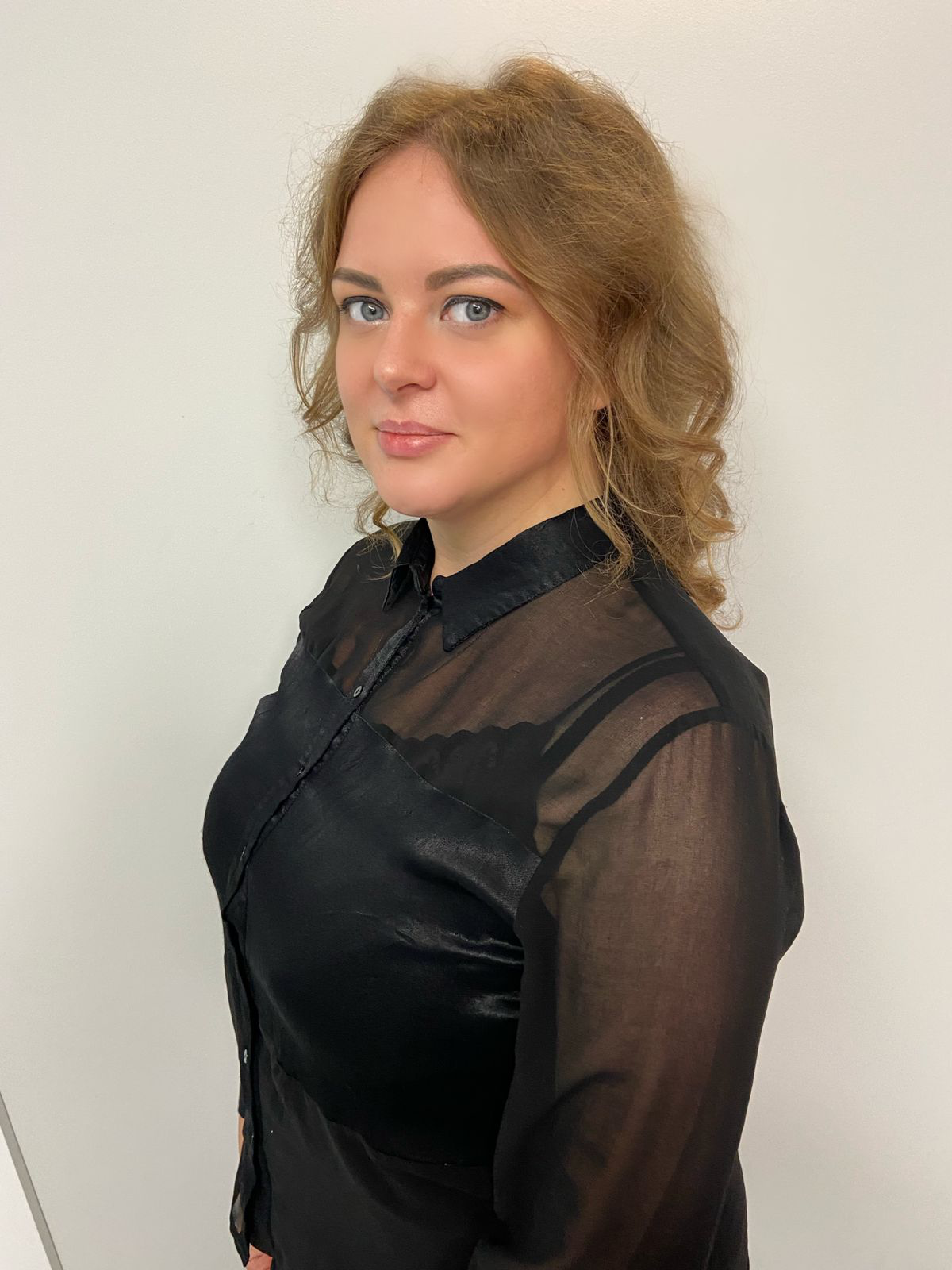 Алёна Такий