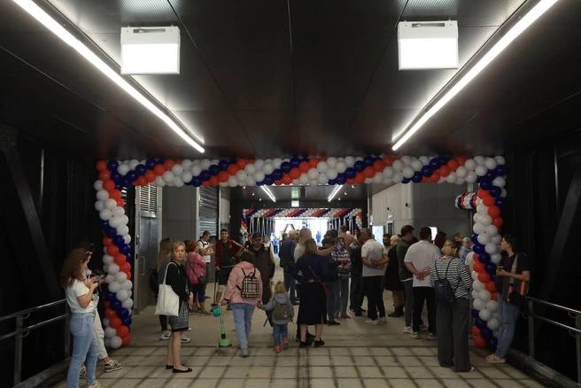 🚇 В Москве открылась новая станция метро «Потапово»Она сталановой конечной на юге Сокольнической линии московского метро
📲Подпишитесь на Вдвижении | Сетка — социальная сеть от hh.ru