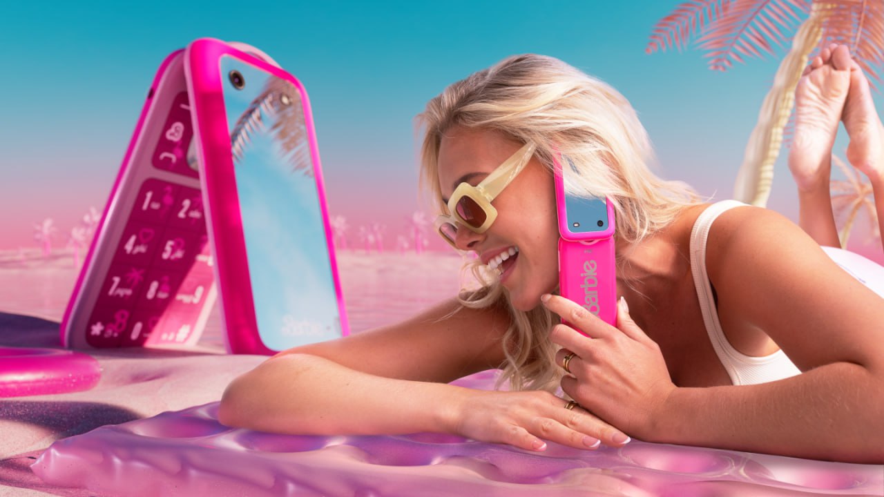 📞 HMD выпустила Barbie Phone — розовую кнопочную раскладушку за $129
HMD представила Barbie Phone — кнопочную раскладушку за $129 | Сетка — социальная сеть от hh.ru
