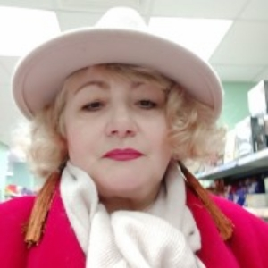Алёна Золотова