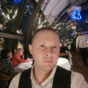 Максим Иконников