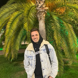 Артем Мезенцев | Сетка — социальная сеть от hh.ru