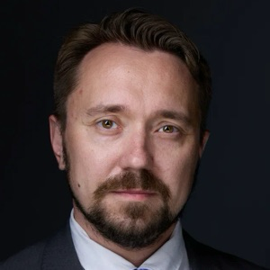 Максим Иванов