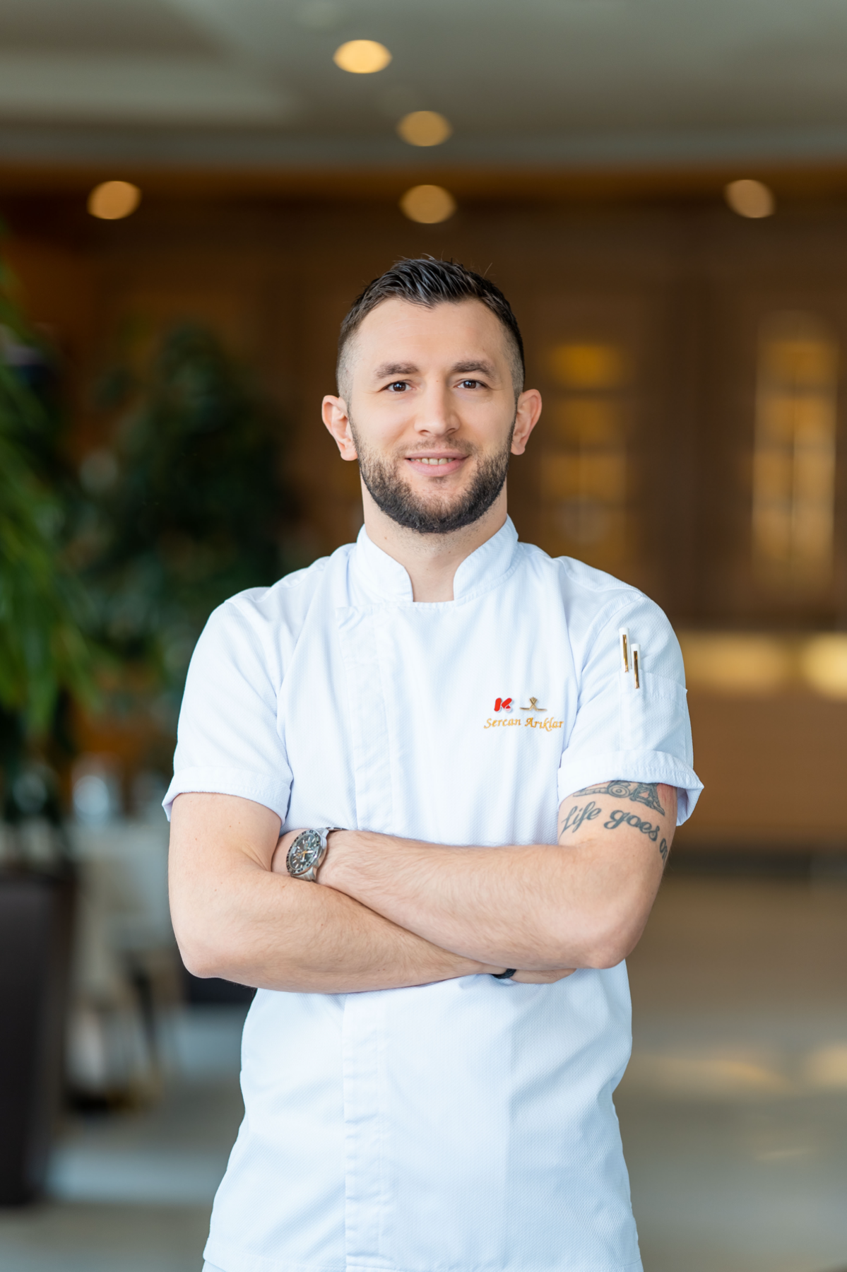 Деловой портрет для сотрудников отеля Rixos Красная поляна.
Портреты для использования во внутренней коммуникации | Сетка — социальная сеть от hh.ru