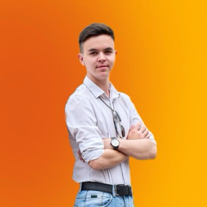 Дмитрий Комаров