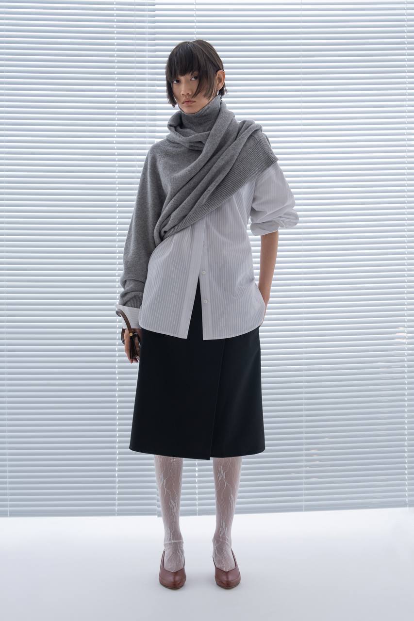 За uniform dressing (долговечные предметы гардероба, сочетающиеся между собой и не привязанные к горячим трендам) в России явно отвечает бренд Mellow | Сетка — социальная сеть от hh.ru