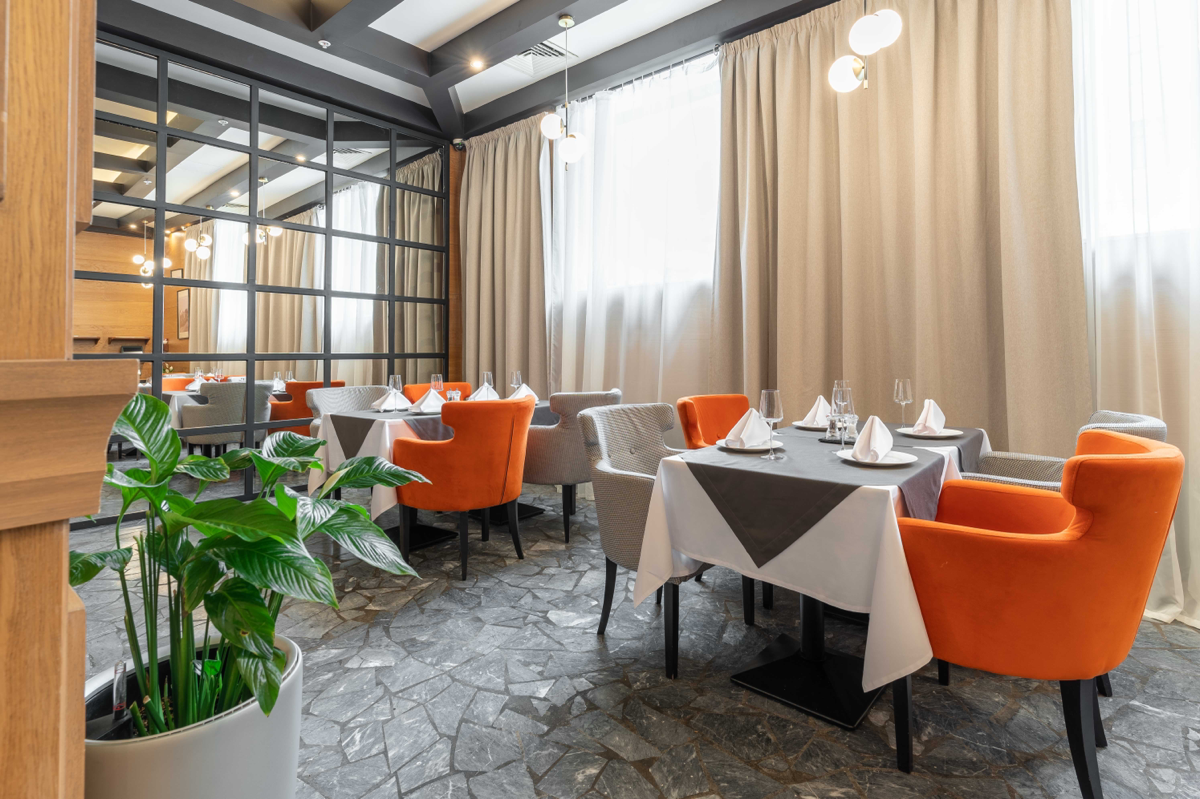 Интерьерная фотосъёмка в ресторане.
То что нужно для вашего заведения.
Если вы хотите сделать ваш ресторан ещё более привлекательным и запоминающимся, закажите интерьерную фотосъёмку | Сетка — социальная сеть от hh.ru