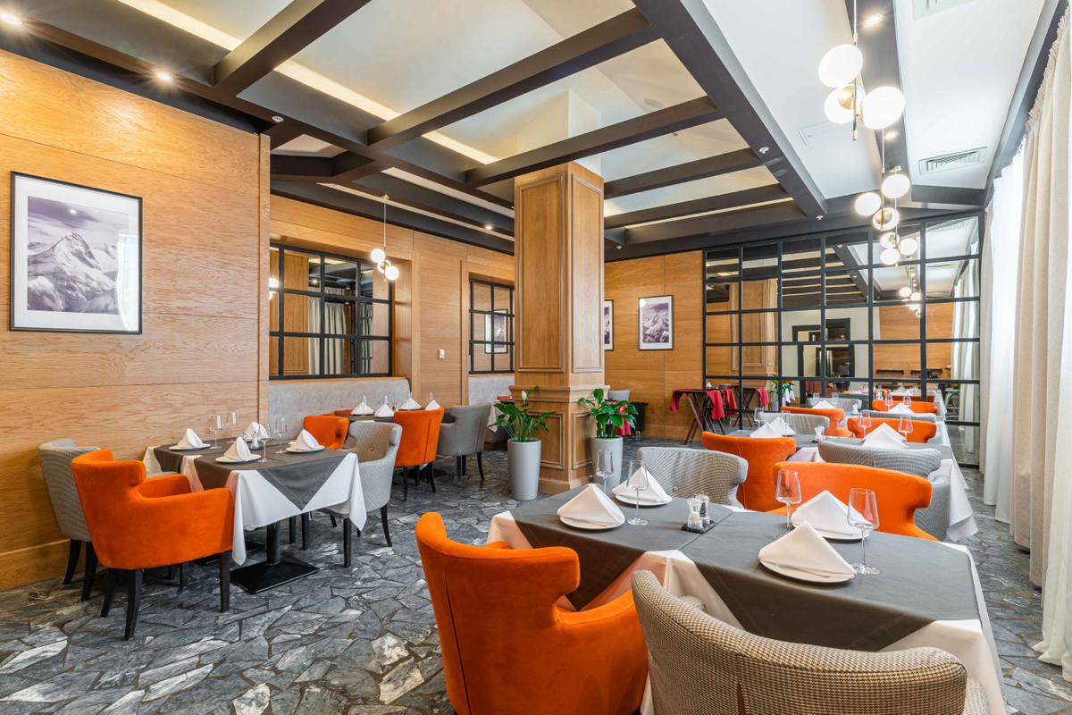 Интерьерная фотосъёмка в ресторане.
То что нужно для вашего заведения.
Если вы хотите сделать ваш ресторан ещё более привлекательным и запоминающимся, закажите интерьерную фотосъёмку | Сетка — социальная сеть от hh.ru