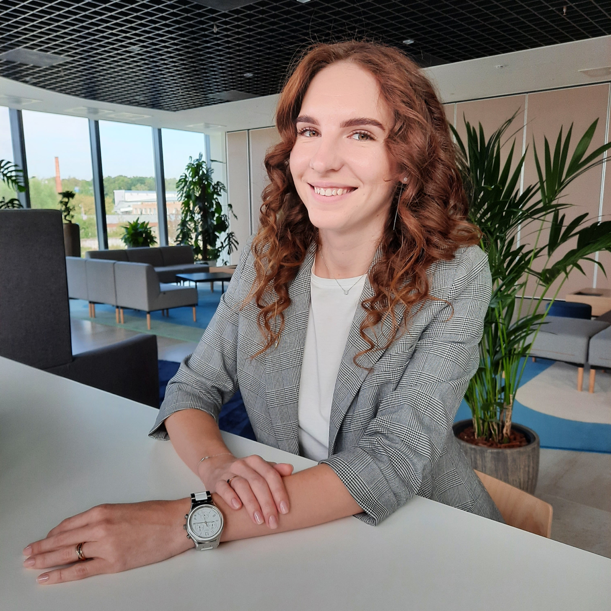 Елизавета Болгова | Сетка — социальная сеть от hh.ru