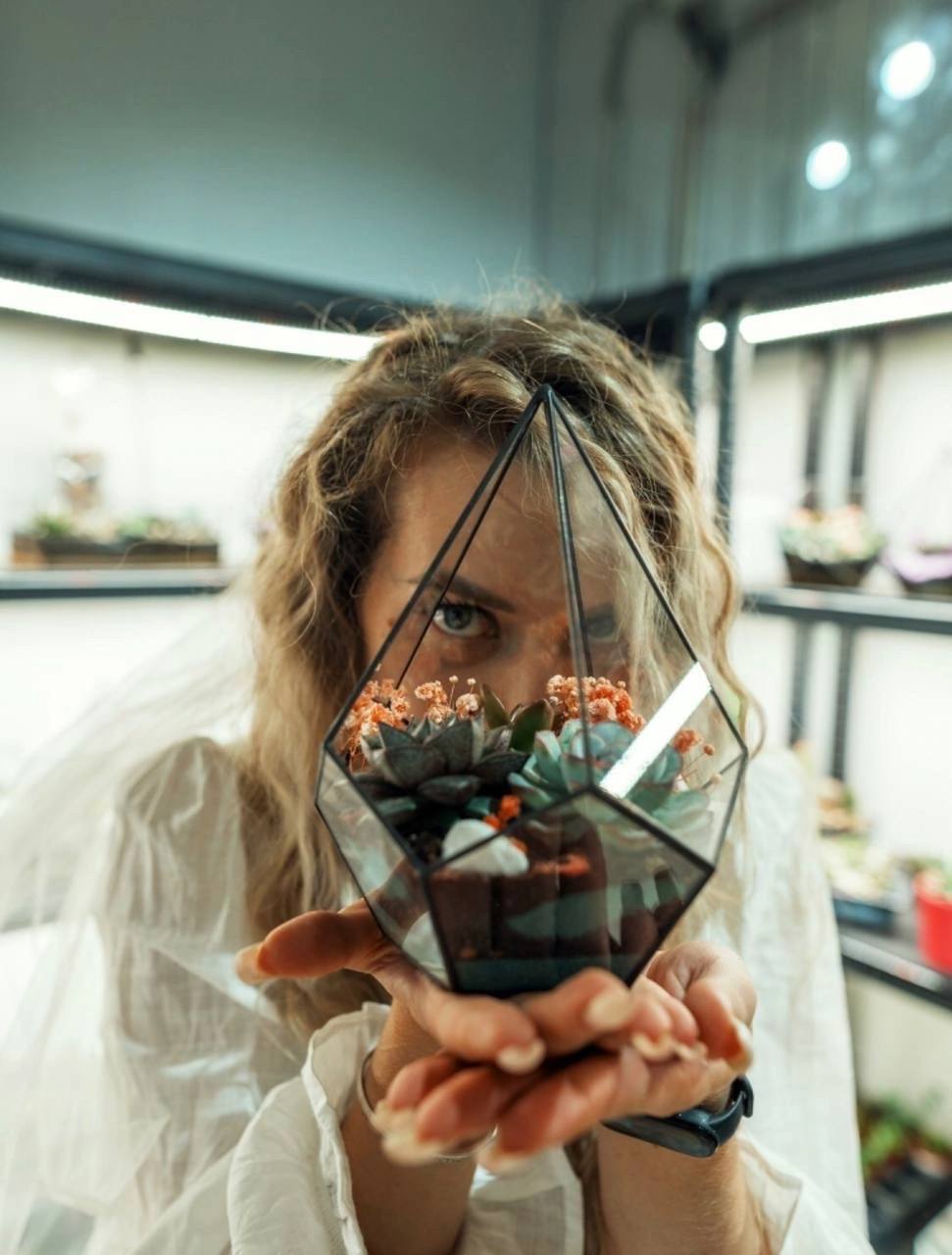 🫂 Интересные мастер-классы для всей семьи в Москве в шоуруме Florarium Flo
Вы самостоятельно создадите композицию из растений, отдохнете от городской суеты, узнаете особенности ухода и содержания выбр... | Сетка — социальная сеть от hh.ru