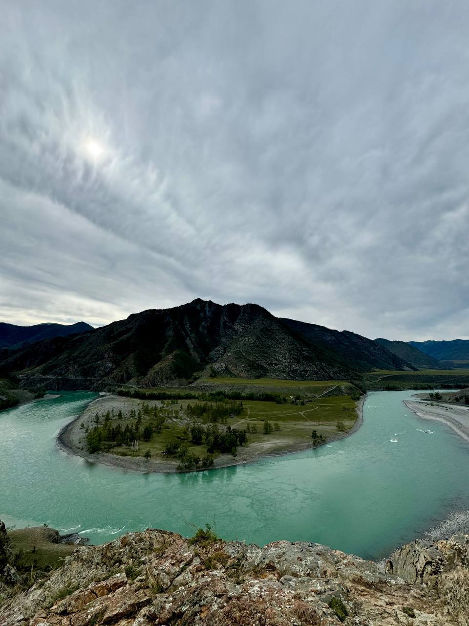 👋 Алтайские горы другие. Это вам не КавказПолное ощущение того, что вернулась из другого мира, где время течёт медленнее, и мозг отключается | Сетка — социальная сеть от hh.ru