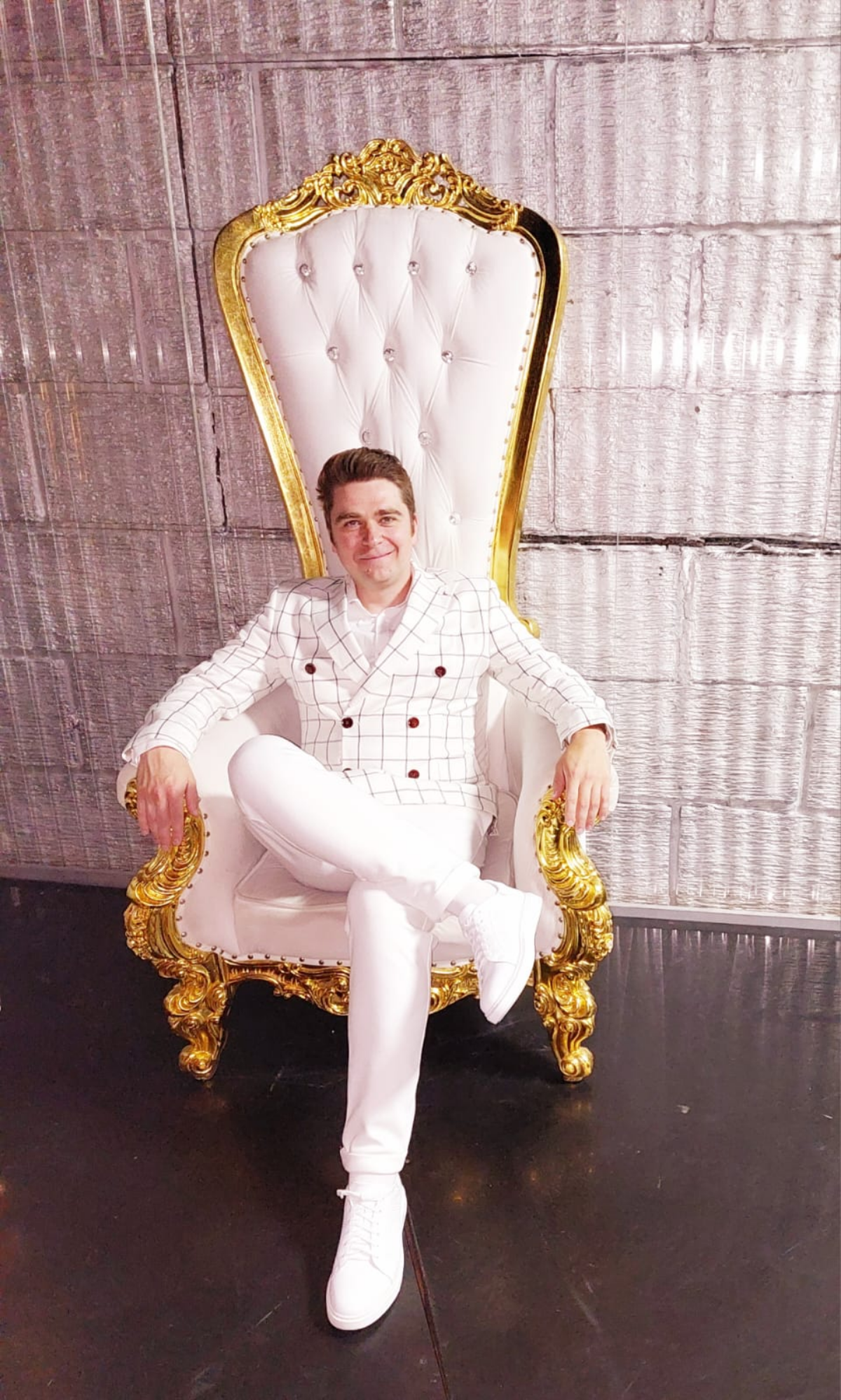 Доброго времени, на связи Максим Самсонов - ведущий мероприятий. 13 лет я провожу свадьбы, корпоративы, юбилеи, дни рождения, выпускные вечера, концерты, презентации, гендер-пати | Сетка — социальная сеть от hh.ru