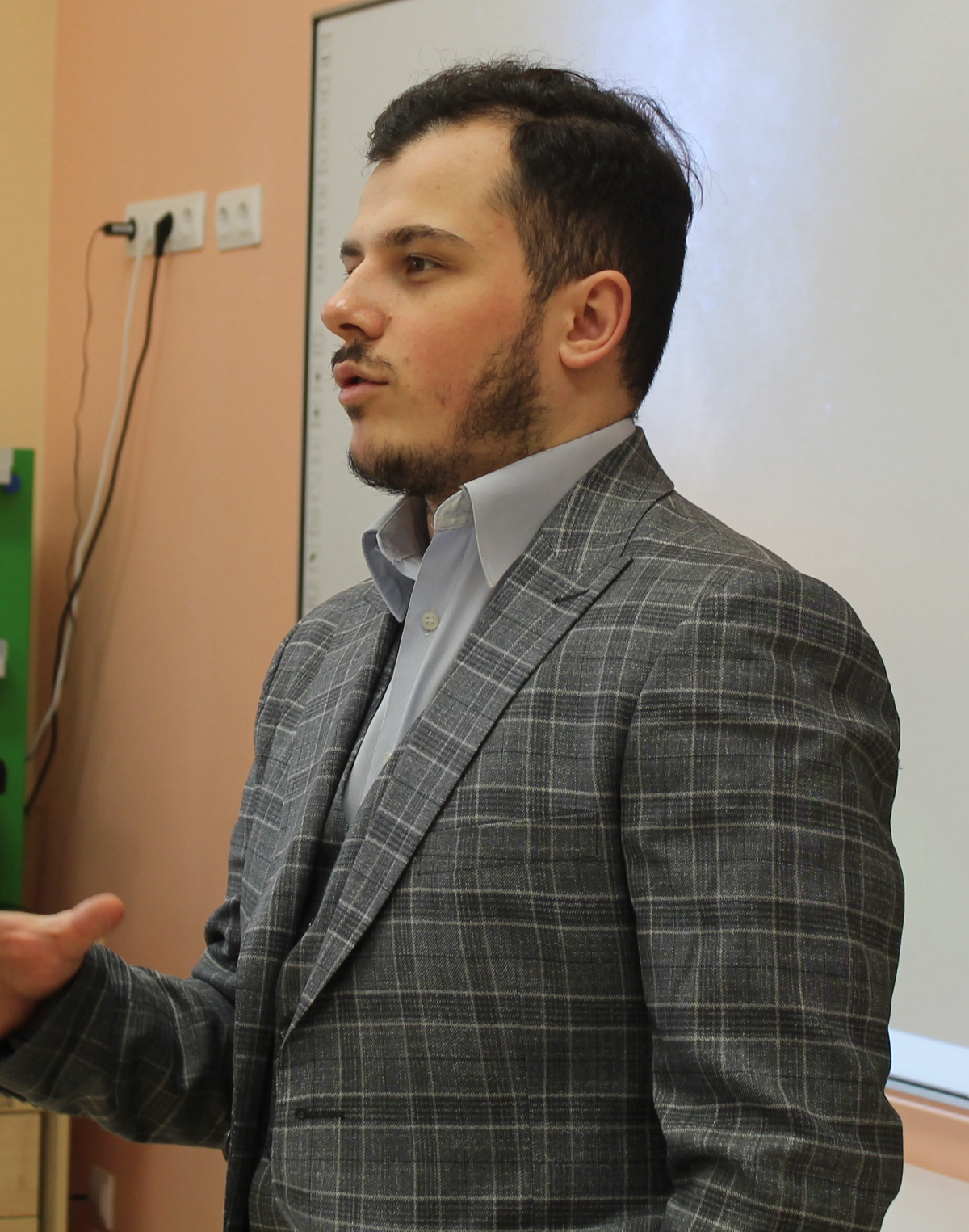 Дмитрий Колтунов