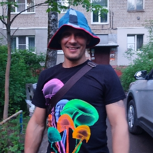Павел Шаров