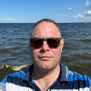 Вячеслав Новиков