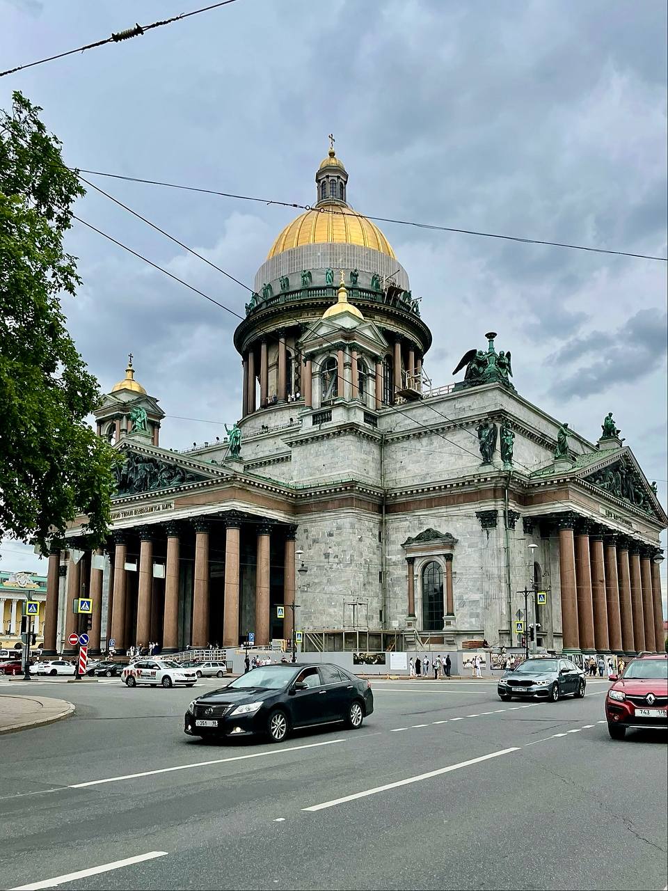 5 канал выпустил статью относительно курортного сбора в Санкт-Петербурге. В ней говорится, что в этом году в город уже приехало 5 миллионов туристов, что на миллион больше, чем в прошлом | Сетка — социальная сеть от hh.ru
