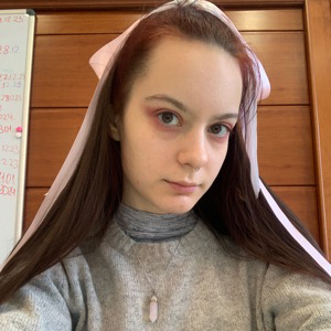 Арина Симонова | Сетка — социальная сеть от hh.ru