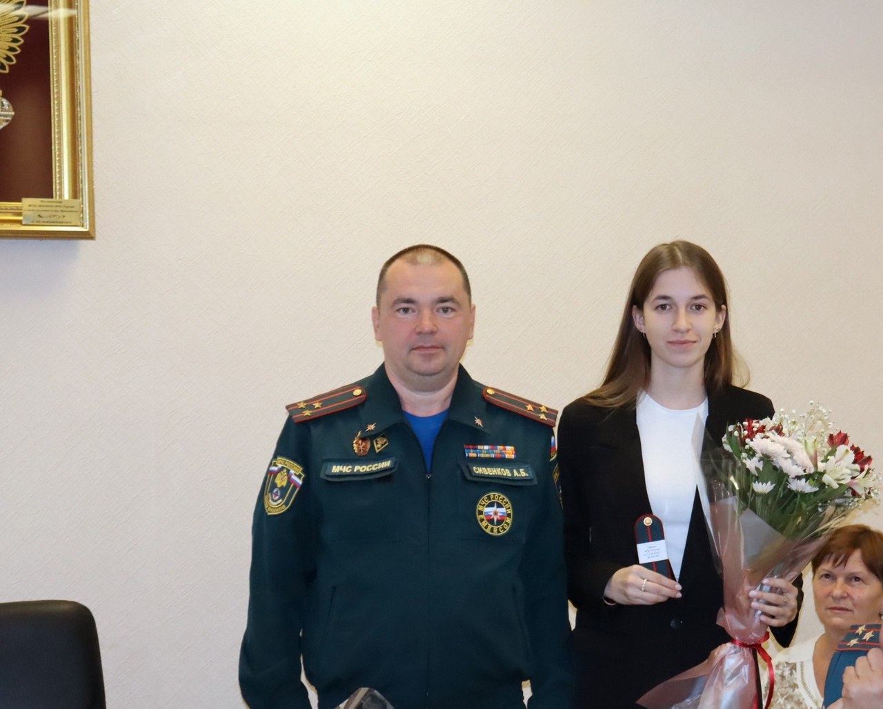 Сотруднику ФГБУ ВНИИПО МЧС России
присвоено первое специальное звание.
Сегодня в рамках служебного совещания в зале заседаний ФГБУ ВНИИПО МЧС России в соответствии с приказом МЧС России от 21.08 | Сетка — социальная сеть от hh.ru