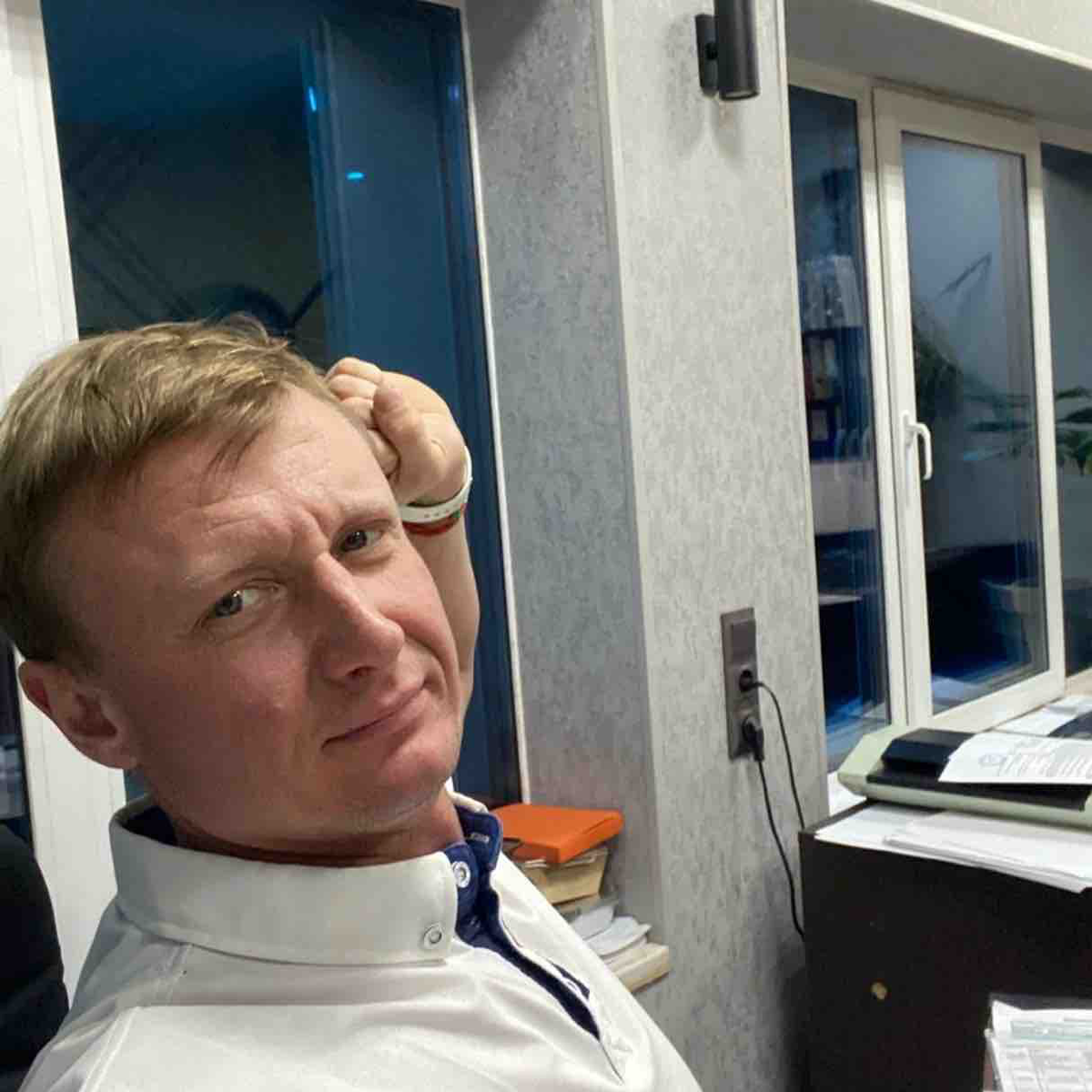 Антон Волков