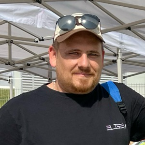 Den Eliseev | Сетка — социальная сеть от hh.ru