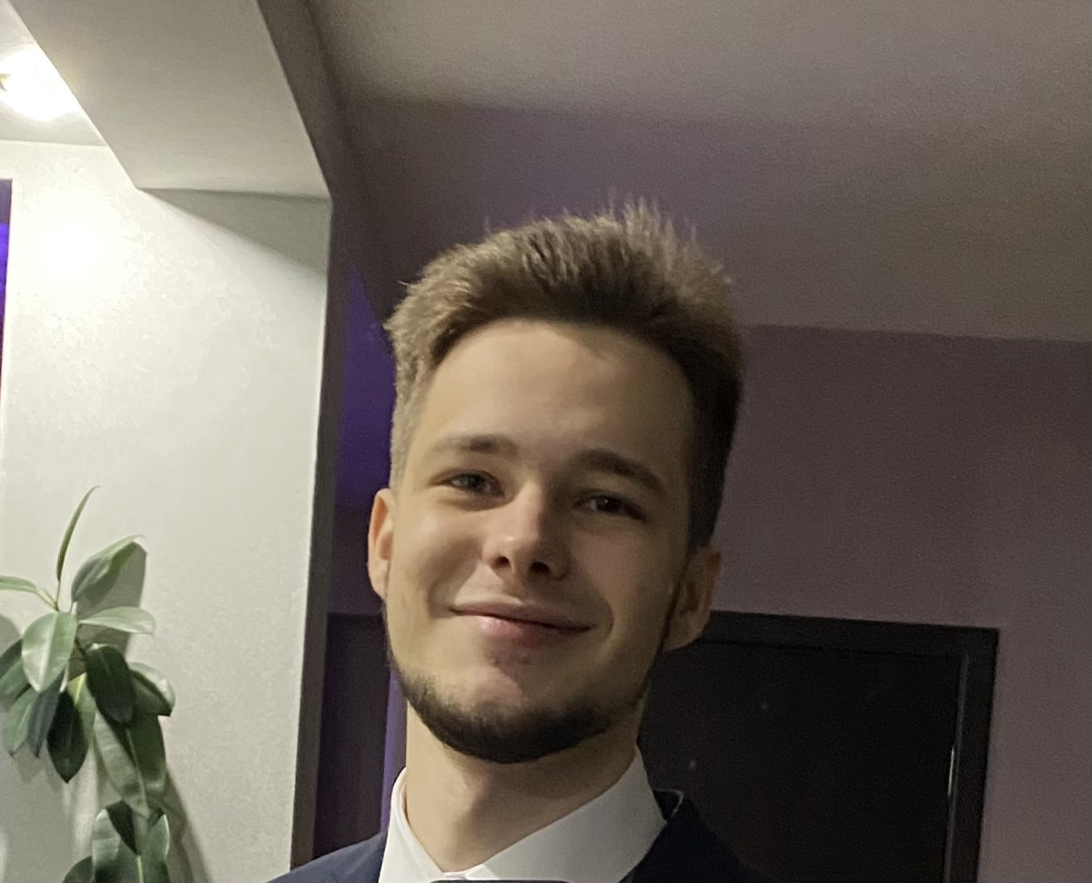 Захар Леонов