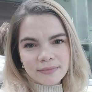 Анна Громова