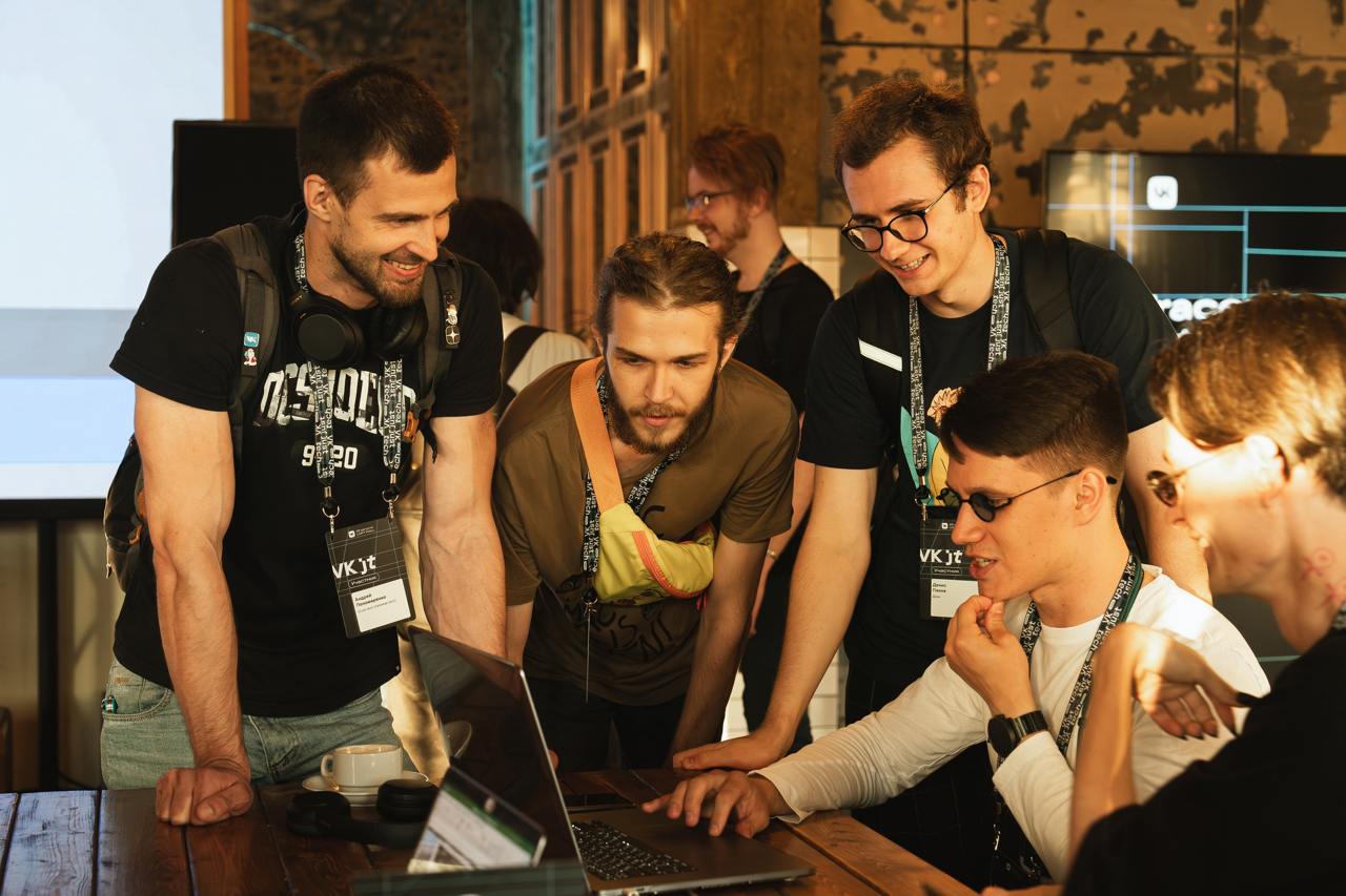 VK JT Mobile 2024: как это было
В последние дни лета мы классно провели время провели первую конференцию по мобильной разработке в VK | Сетка — социальная сеть от hh.ru