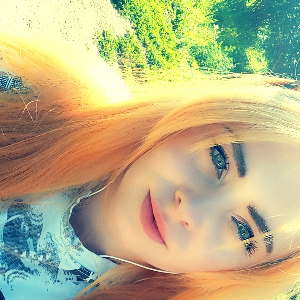 Алёна Скнарина