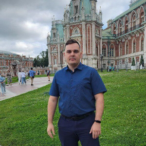 Максим Фирсов