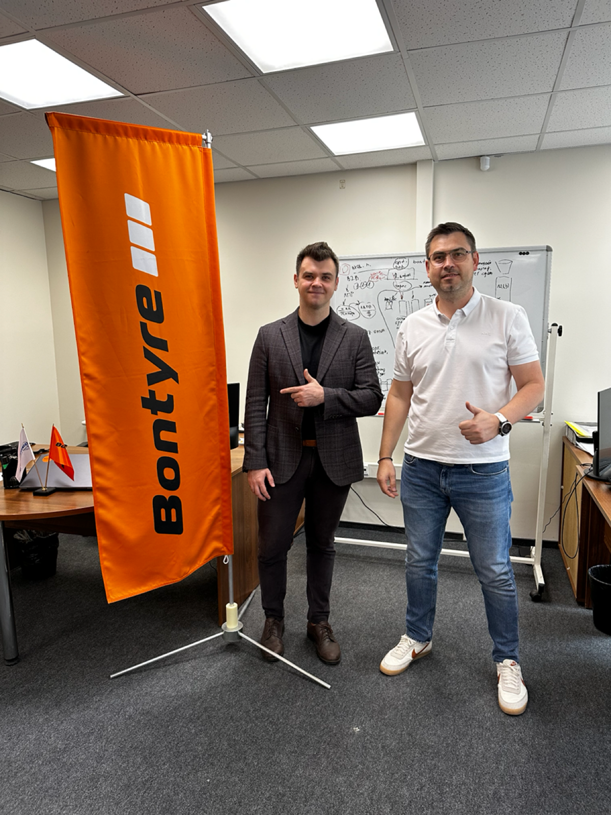 Сегодня провел встречу в офисе компании Bontyre. 
Производитель грузовых шин | Сетка — социальная сеть от hh.ru