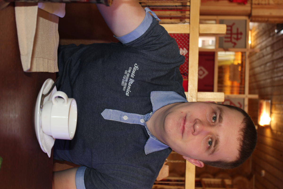 Олег Дугушкин | Сетка — социальная сеть от hh.ru