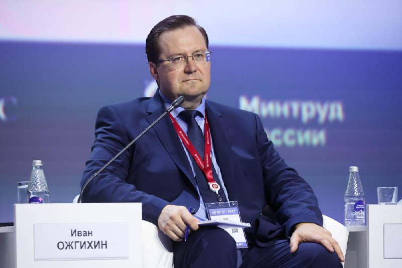 ⚡️ Экологическая безопасность — безопасность сотрудников
11 сентября в рамках Всероссийской недели труда прошла сессия «Экологическая безопасность — безопасность сотрудников», на которой эксперты обсу... | Сетка — социальная сеть от hh.ru