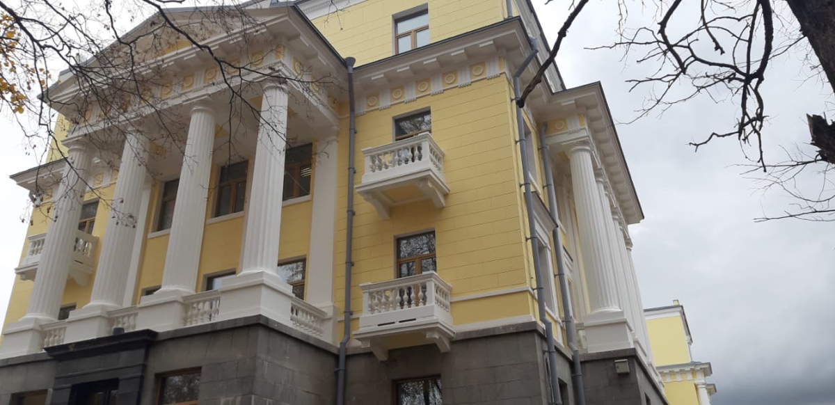 Реставрация и восстановление фасадов домов .  Элементы декора фасадов садово паркового комплекса Архангельское. | Сетка — социальная сеть от hh.ru