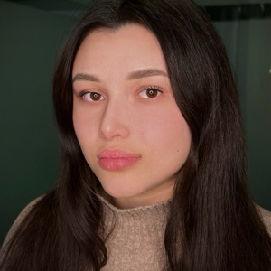 Айна Бисимбаева | Сетка — социальная сеть от hh.ru