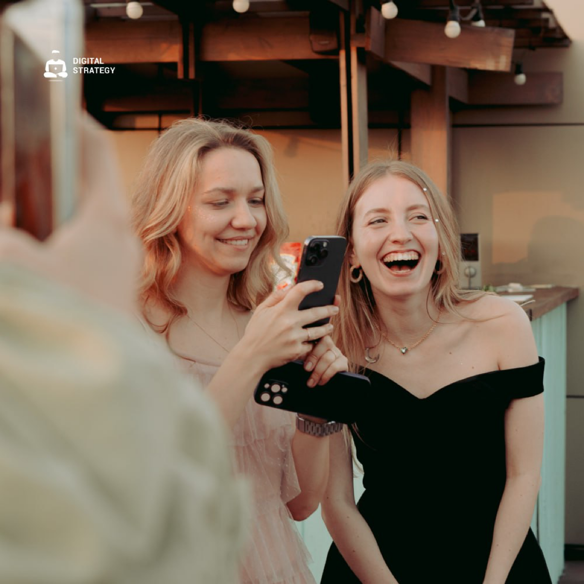 Digital Strategy 1️⃣0️⃣ лет!
Знаменательного и занимательного было много — хотим поделиться основным:
🔘В сентябре 2014 наш корабль, наконец, выбрал свое название и хорошо поплыл! Тогда мы поняли, в ка... | Сетка — социальная сеть от hh.ru