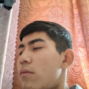 Али Ахмадов