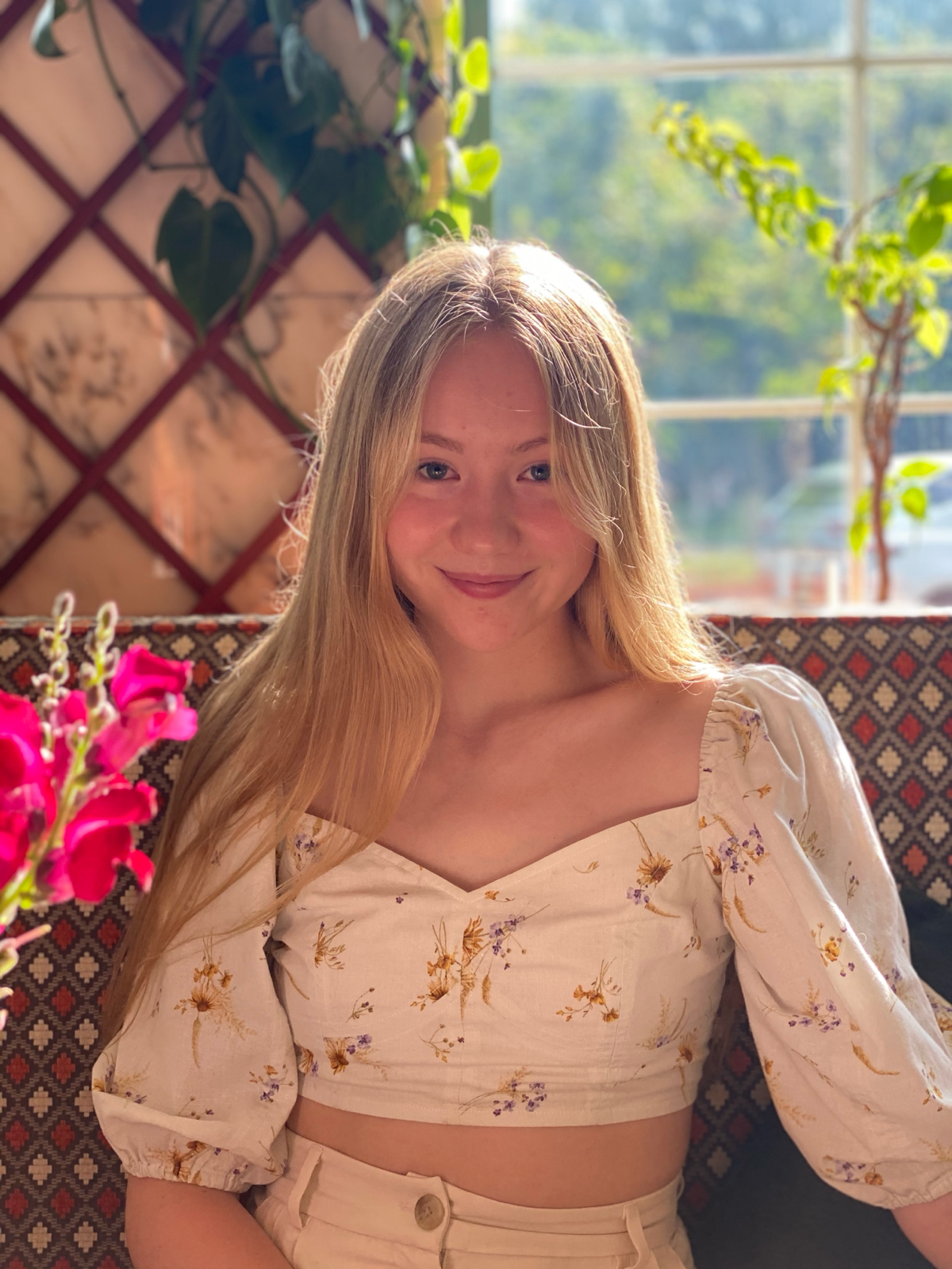 Анна Илларионова