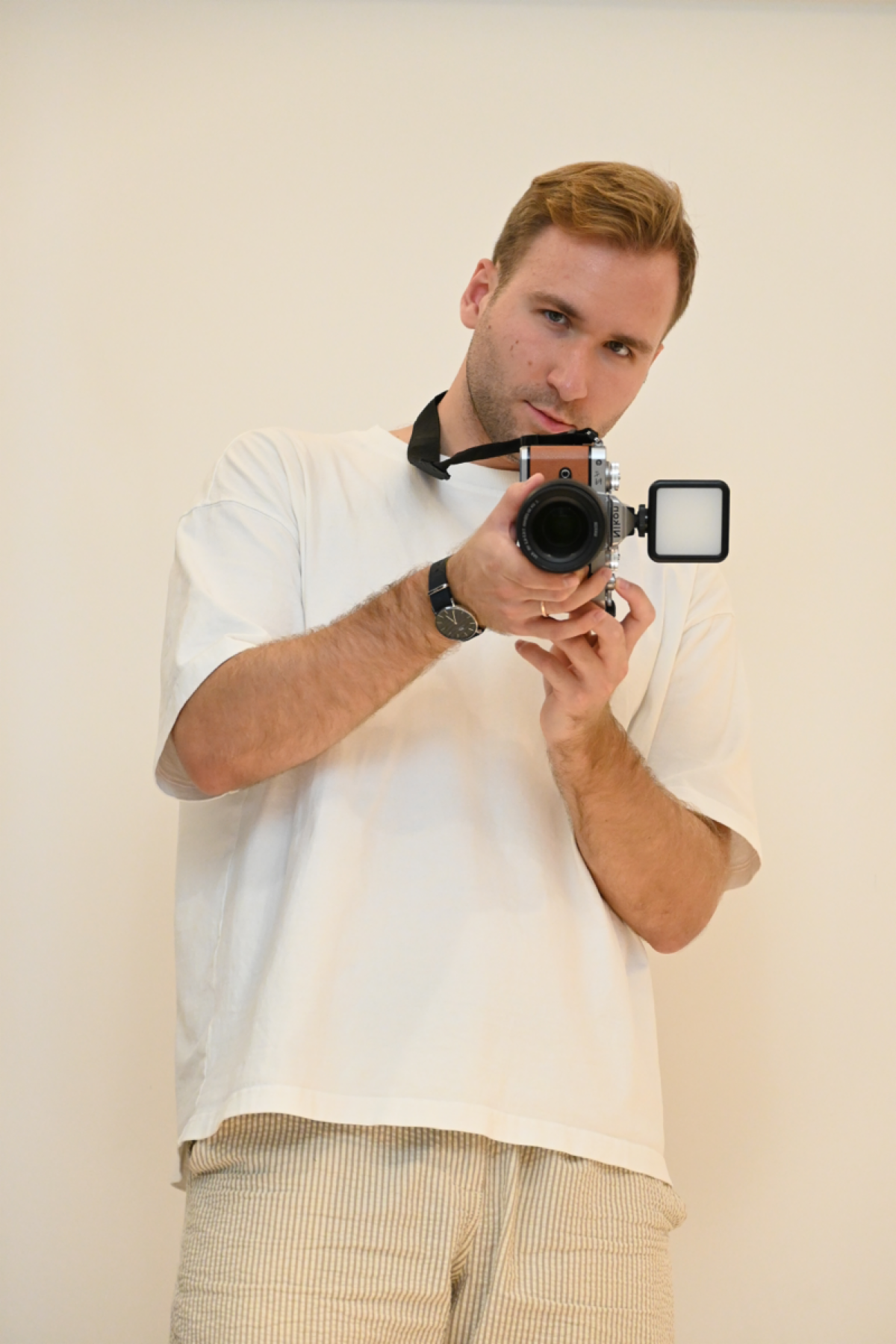 Всем привет 👋🏽
Я фотографирую в Белграде 🇷🇸
Если вам чисто случайно попался этот пост и вам нужны красивые фото для соц сетей, с мероприятия или просто для себя, я буду рад помочь
Просто поставьте «+»... | Сетка — социальная сеть от hh.ru