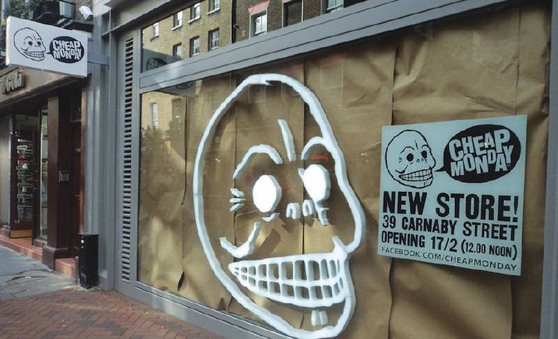 Джинсовый бренд Cheap Monday возвращается
Марка выходит на рынок после закрытия в 2018 году из-за неудовлетворительных продаж | Сетка — социальная сеть от hh.ru