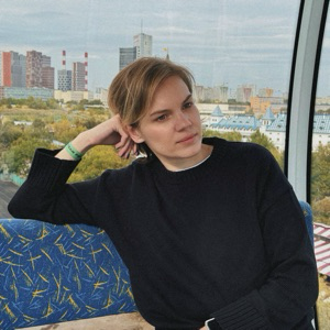 Лера Островская