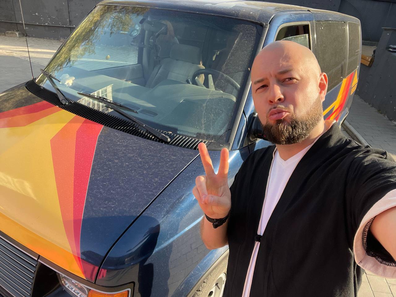 Сегодня побывал на G8: Фестиваль креативных индустрий. 
Сильно удивился большому количеству знакомы лиц, хоть и продуктовая сфера не счатается настолько креативной, и мой сегмент рынка совсем другой | Сетка — социальная сеть от hh.ru