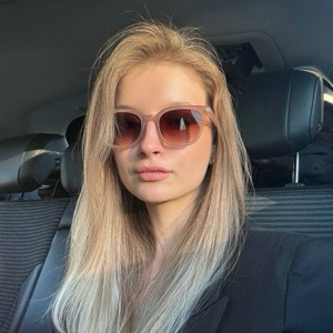 Полина Ломоносова