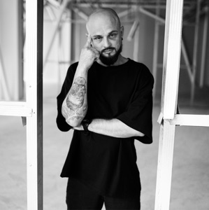 Стас Дикарев