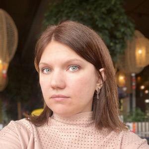 Анна Зверева