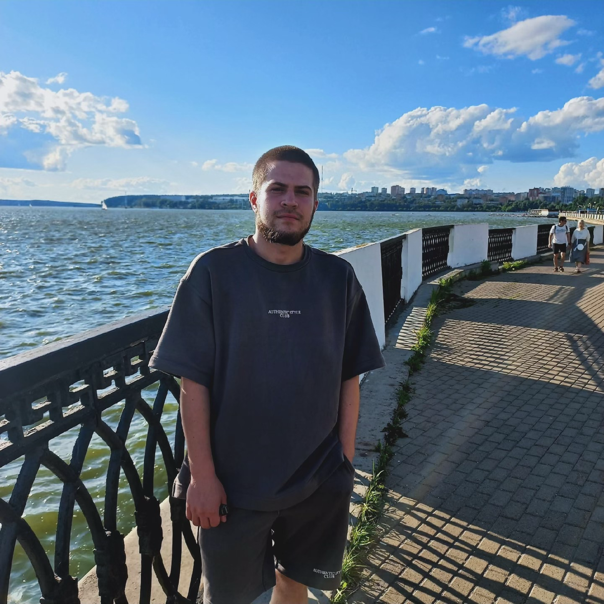 В этом году был в Ижевске, 4 дня, город не плохой, был у искусственного водоема, Ижевский пруд (или Ижевское водохранилище), из Ижевска улетел в Москву, посетил океанариум в крокусе
В общем лето прошл... | Сетка — социальная сеть от hh.ru