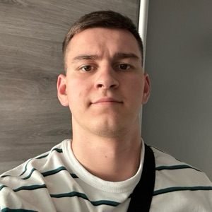 Иван Лысенок