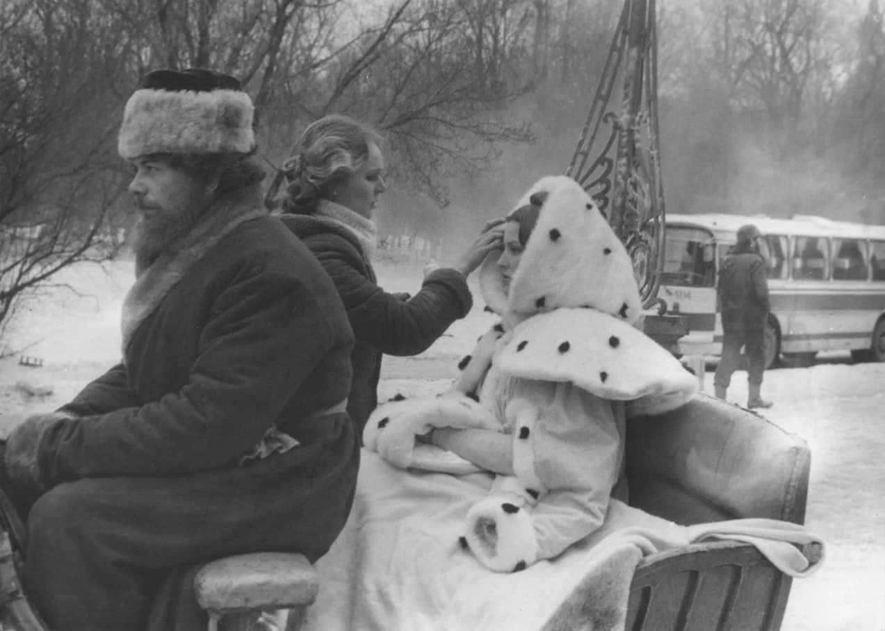 🎞 Бесплатный показ фильма «Последняя дорога»
16 сентября в 10:20
Драматическая коллизия, приведшая к гибели Пушкина, перевернула судьбы близких ему людей | Сетка — социальная сеть от hh.ru