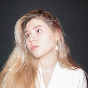 Алина Нелепа