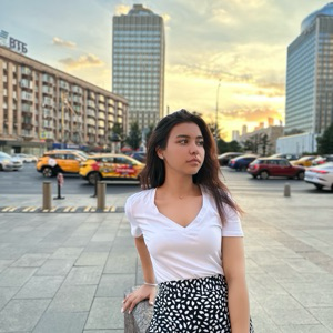 Нафиса Солиева