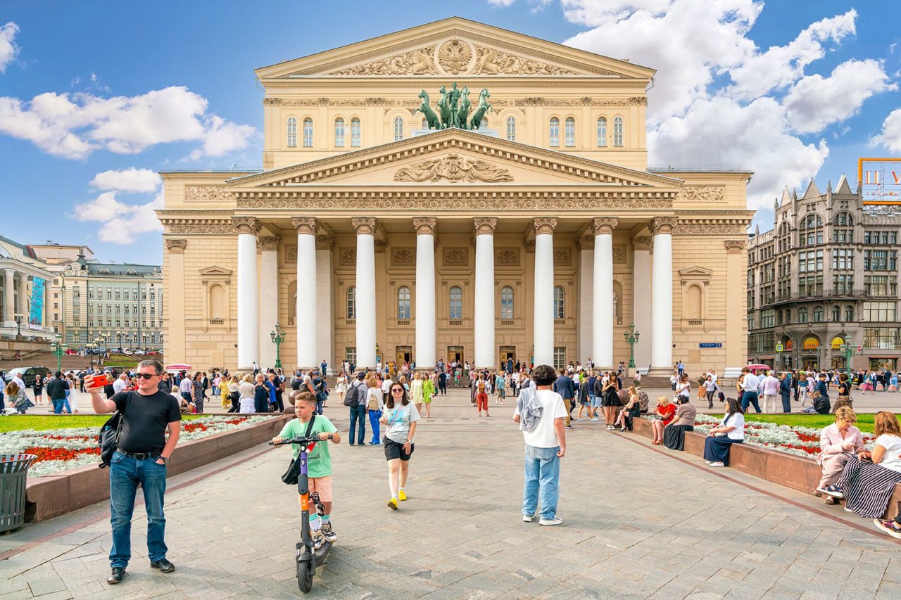 🏛 В столице пройдет культурно-просветительская акция «Московские истории» в честь Всемирного дня туризма
С 21 по 23 сентября
В рамках акции проведут более 500 познавательных прогулок по улицам, музеям... | Сетка — социальная сеть от hh.ru